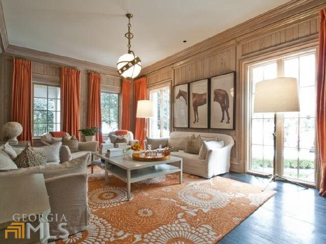 9 Horses Detected In American Home Decor Estately Blog