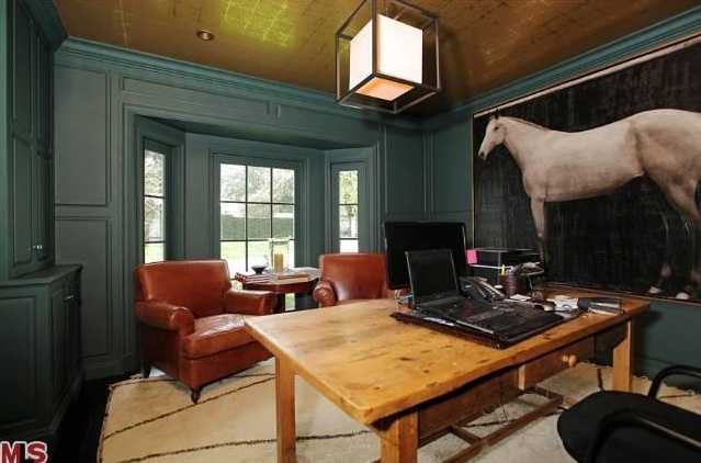 9 Horses Detected In American Home Decor Estately Blog While Most Of The Recent Press About Horses Regards Their Meat Ending Up In Ikea S Have Recently Been Discovered Other More Pleasant
