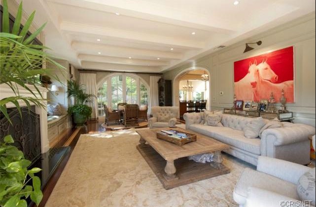 9 Horses Detected In American Home Decor Estately Blog Horse2