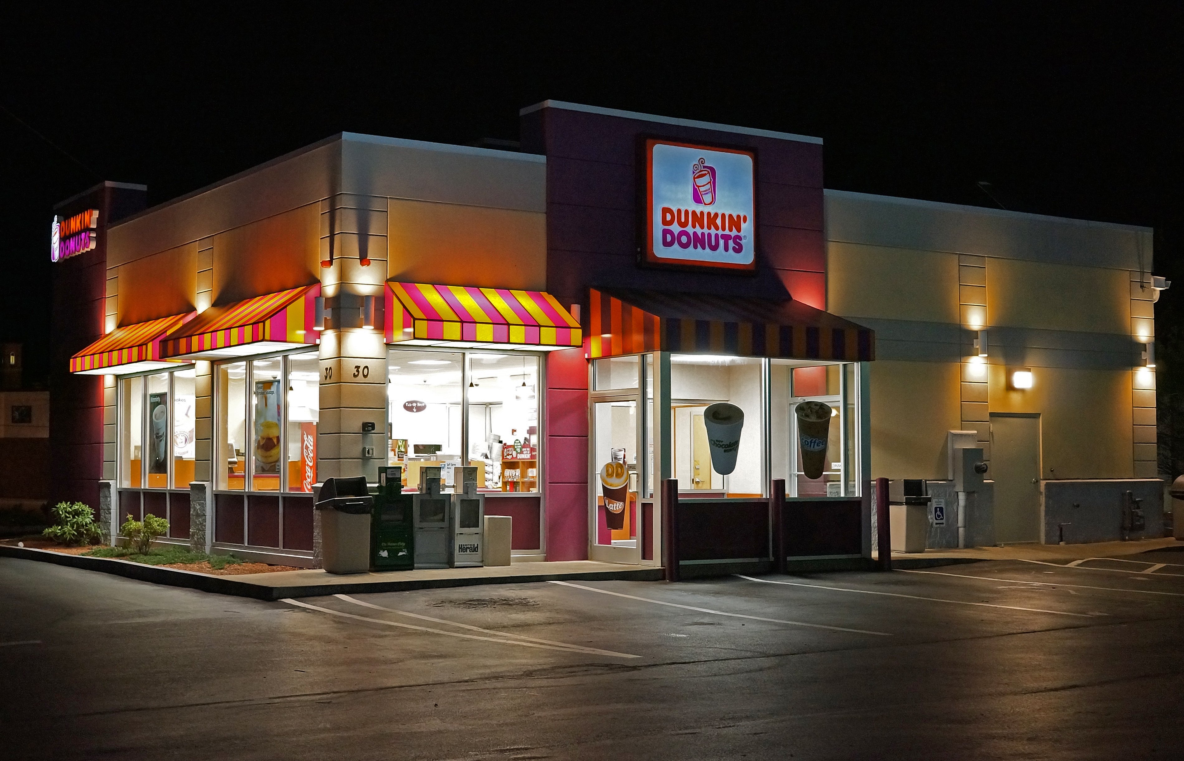 Dunkin_Donuts_shop